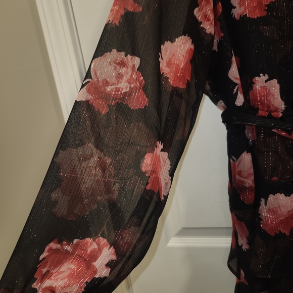 Simply Vera Vera Wang Mauve And Light Pink Floral Long Sleeve Black Dress - Picture 2 of 7